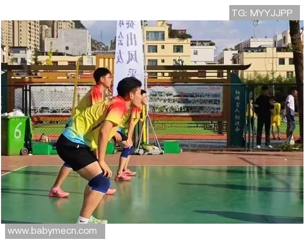 成都排球队的默契配合与战术分析探讨排球竞技的魅力与团队精神 成都排球队的默契配合与战术分析探讨排球竞技的魅力与团队精神